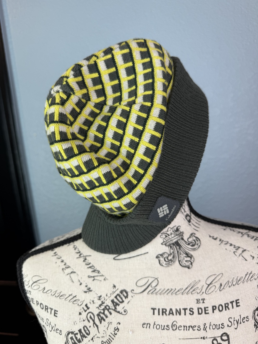 Columbia Hat Beanie Knit One Size Green Yellow Geometric Pattern Acrylic Unisex